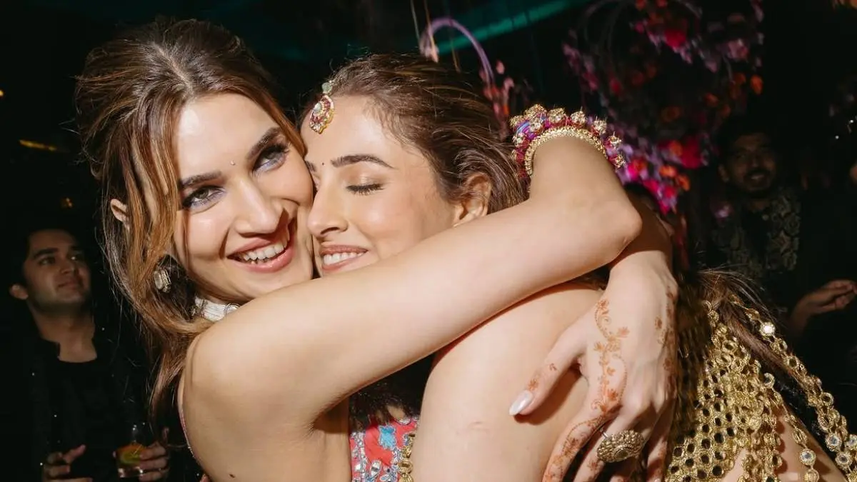 Kriti Sanon & Nupur Sanon’s Soft Sister Heat – Bandra Night Glow & Pure Magnetic Fire