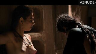 Radhika Apte Showing Breasts in Parched (2016)