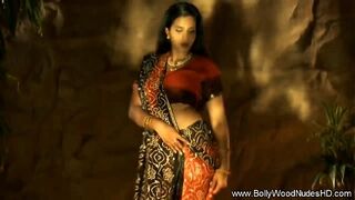 Indian Lover Turns To Dancer