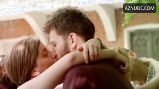 Urvashi Rautela, Surveen Chawla, Zareen Khan Bollywood Kissing Compilation