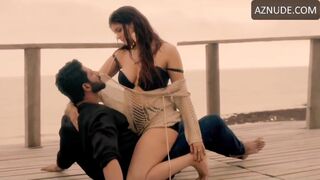 Urvashi Rautela, Surveen Chawla, Zareen Khan Bollywood Kissing Compilation