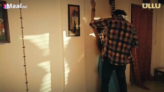 Sexy Zoya Ne Padosi Se Bujhaya Apni Jism Ki Aag. Ullu Indian Web Series. Mere Angane Mein Episode 2.