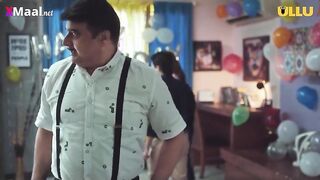Anand Ne Apni Gf Ke Samne Sexy Robot Ko Kari Jabardast Kiss. Ullu Indian Web Series. Robot Episode 8.