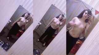 Hot Pakistani TikToker Nude Pashto Song Viral Video | Topless Selfie Singing MMS Accidental Leak - FilmyFantasy
