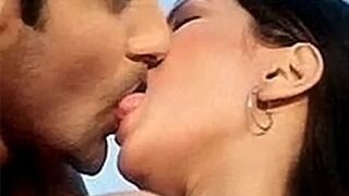 Riya Sen tongue kissing Ashmit Patel