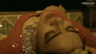 Aayat Khan Sexy Scene in Red Light | Aayat Khan Nude