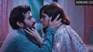 Aisha Ahmed Sexy Scene in Minus One | Aisha Ahmed Nude