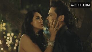 Akanksha Chamola, Mahi Khan and Kriti Garg Sexy Scene in Dil Dhoka And Desire | Akanksha Chamola Nude