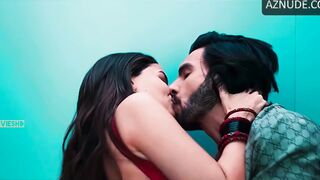 Alia Bhatt Sexy Scene in Rocky Aur Rani Kii Prem Kahaani | Alia Bhatt Nude