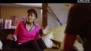 Chitrangna Singh Breasts Scene in Desi Boyz | Chitrangna Singh Nude