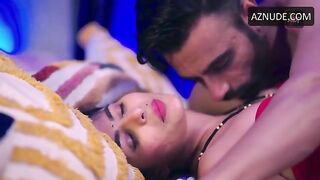 Roaleey Ryan, Jyoti Singh and Manisha Jain Lesbian, Butt Scene in Rangeen Kahaniyan | Jyoti Singh Nude