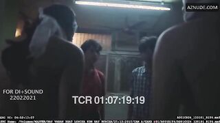 Kashmira Shah Breasts, Underwear Scene in Nay Varan Bhat Loncha Kon Nai Koncha | Kashmira Shah Nude