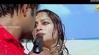 Kaveri Jha Butt, Breasts Scene in Nagaram | Kaveri Jha Nude