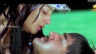 Kaveri Jha Butt, Breasts Scene in Nagaram | Kaveri Jha Nude
