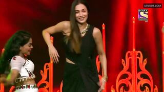 Malaika Arora Sexy Scene in Vier Minuten | Malaika Arora Nude