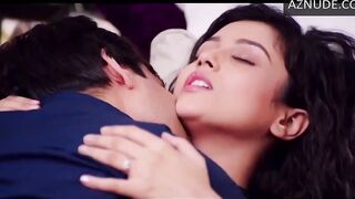 Mishti Chakraborty Lesbian Scene in Great Grand Masti |