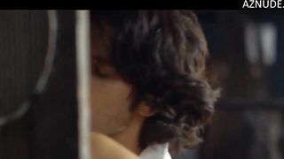 Mrunal Thakur Sexy Scene in Jersey | Mrunal Thakur Nude