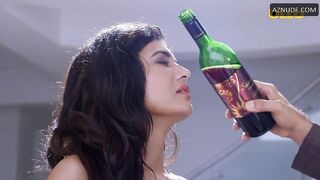 Niyati Joshi and Poonam Rajput Butt, Breasts Scene in Dance Bar | Niyati Joshi Nude