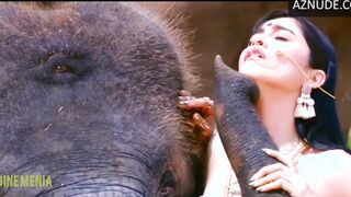 Regina Cassandra Butt, Breasts Scene in Regina Cassandra Hot Compilation 2 | Regina Cassandra Nude
