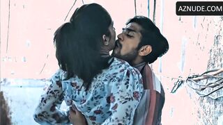 Ruhani Sharma Sexy Scene in Agra | Ruhani Sharma Nude