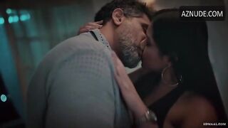 Simran Kaur Breasts Scene in Na Tum Jaano Na Hum | Simran Kaur Nude