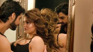 Urvashi Rautela Sexy Scene in Hate Story 4 | Urvashi Rautela Nude