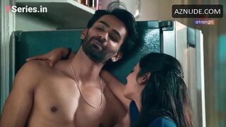 Aisha Yusufzai and Priyanka Tiwari Sexy Scene in Adhure Hum | Aisha Yusufzai Nude
