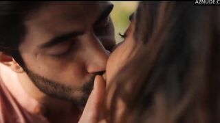 Anushka Sen Sexy Scene in Dil Dosti Dilemma | Anushka Sen Nude