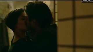 Maya Sarao Breasts Scene in Aarya | Maya Sarao  Nude