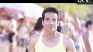 Mandana Karimi and Meghna Naidu Bikini Scene in Kya Kool Hain Hum 3 | Meghna Naidu Nude