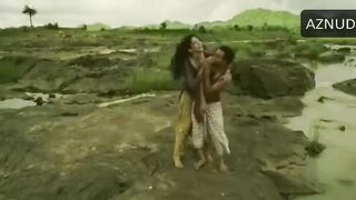Pallavi Sharda Breasts Scene in Begum Jaan | Pallavi Sharda Nude