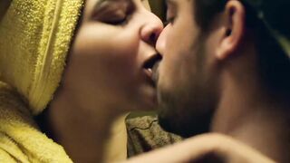 Aishwarya Lekshmi kissing scene with Tovino Thomas in Mayaanadhi