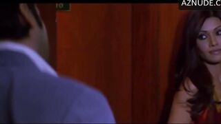 Koena Mitra Sexy Scene in Ek Khiladi Ek Haseena | Koena Mitra Nude