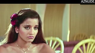 Monalisa Breasts, Thong Scene in Love Guru | Monalisa Nude