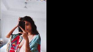 Jikki Nair Breasts, Bush Scene in Jikki Nair Mirror Selfie | Jikki Nair Nude